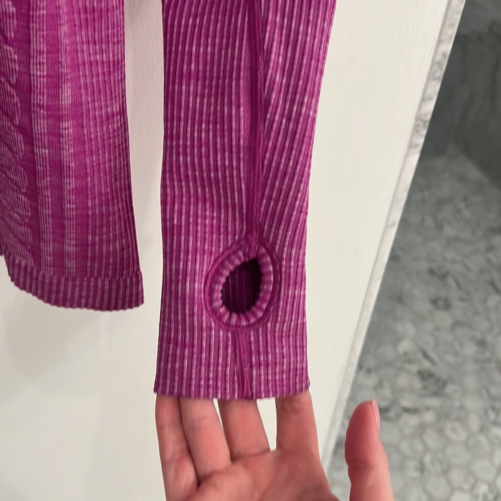 Lululemon rest less pullover in pink - Picture 2 of 4